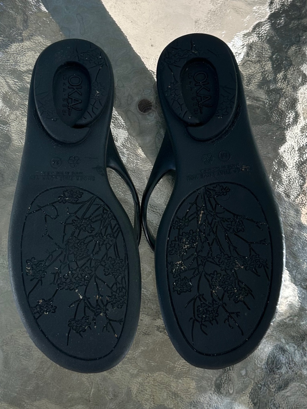 OKAbee Lucky Flip Flops - Picture 9 of 10